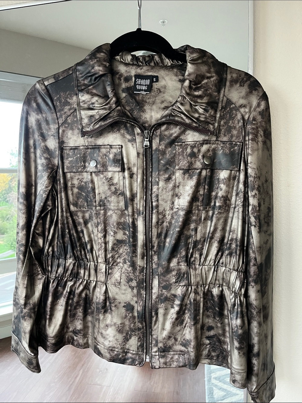 Silky Designer Fitted Zip Jacket, silvery gray & black. Small